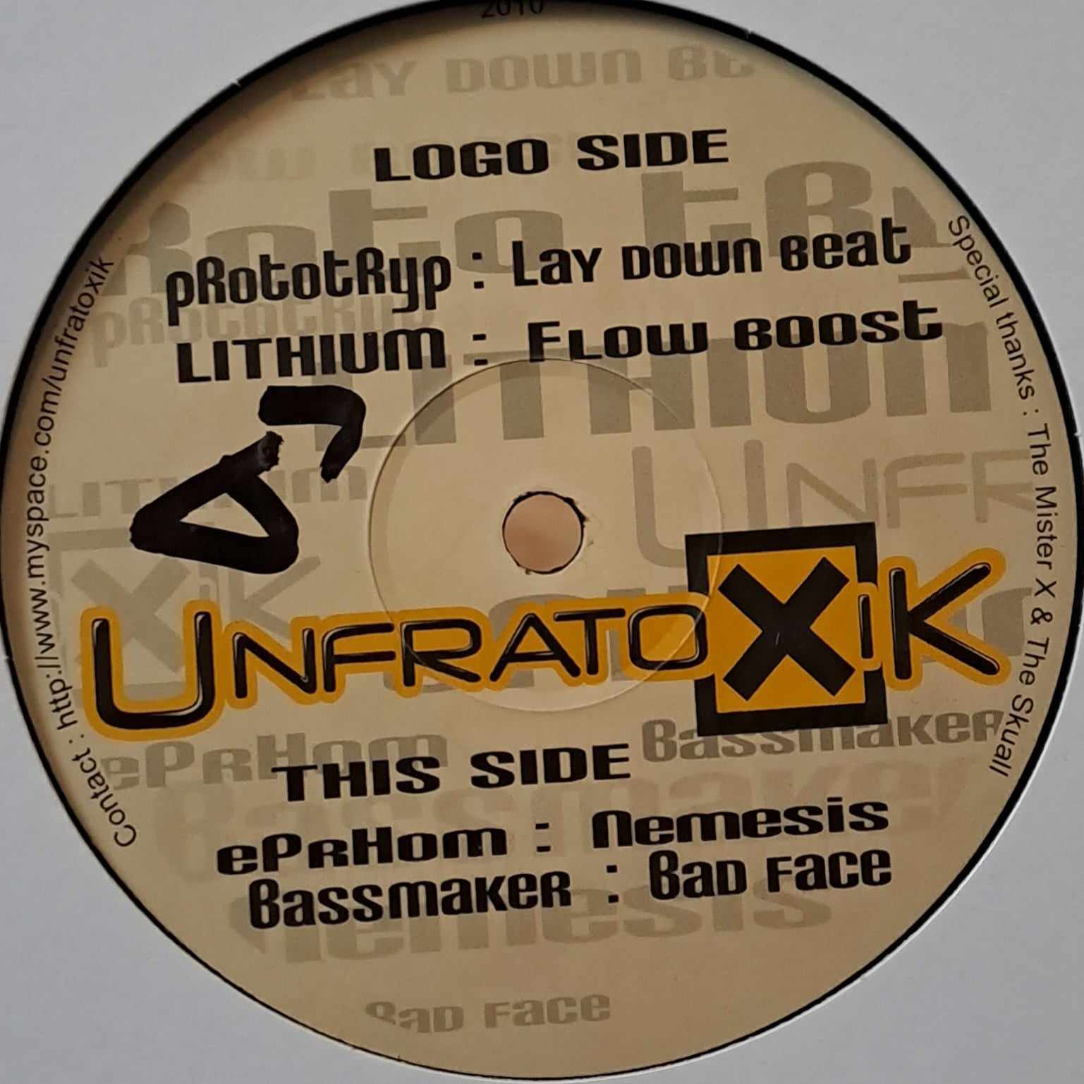 Unfratoxik 01 - vinyle freetekno